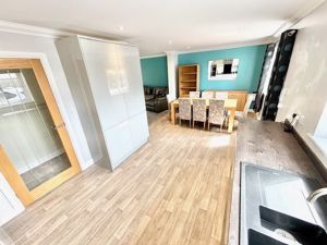 Kitchen/diner- click for photo gallery